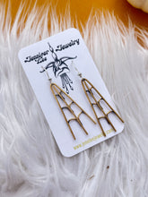 Load image into Gallery viewer, Golden Cobwebs