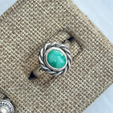 Load image into Gallery viewer, Turquoise Round Ring