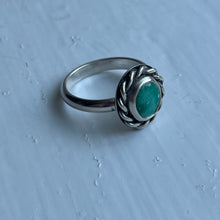 Load image into Gallery viewer, Turquoise Round Ring