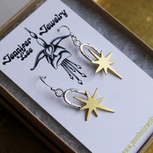 Load image into Gallery viewer, Star Arch Earrings