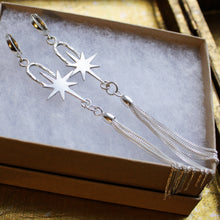 Load image into Gallery viewer, Shooting Star Arch Earrings