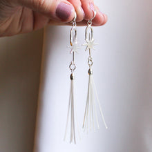 Load image into Gallery viewer, Shooting Star Arch Earrings